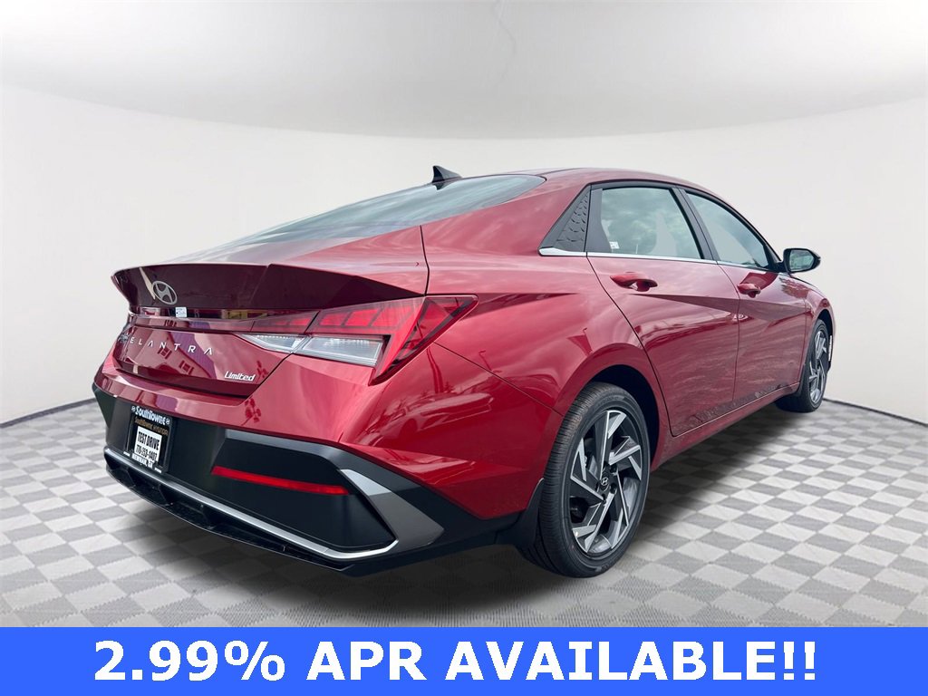 Certified 2025 Hyundai Elantra Limited image 5