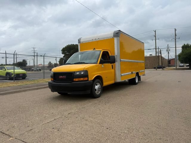 Used 2021 GMC Savana 3500 Extended w/ Power Convenience Package RWD image 2