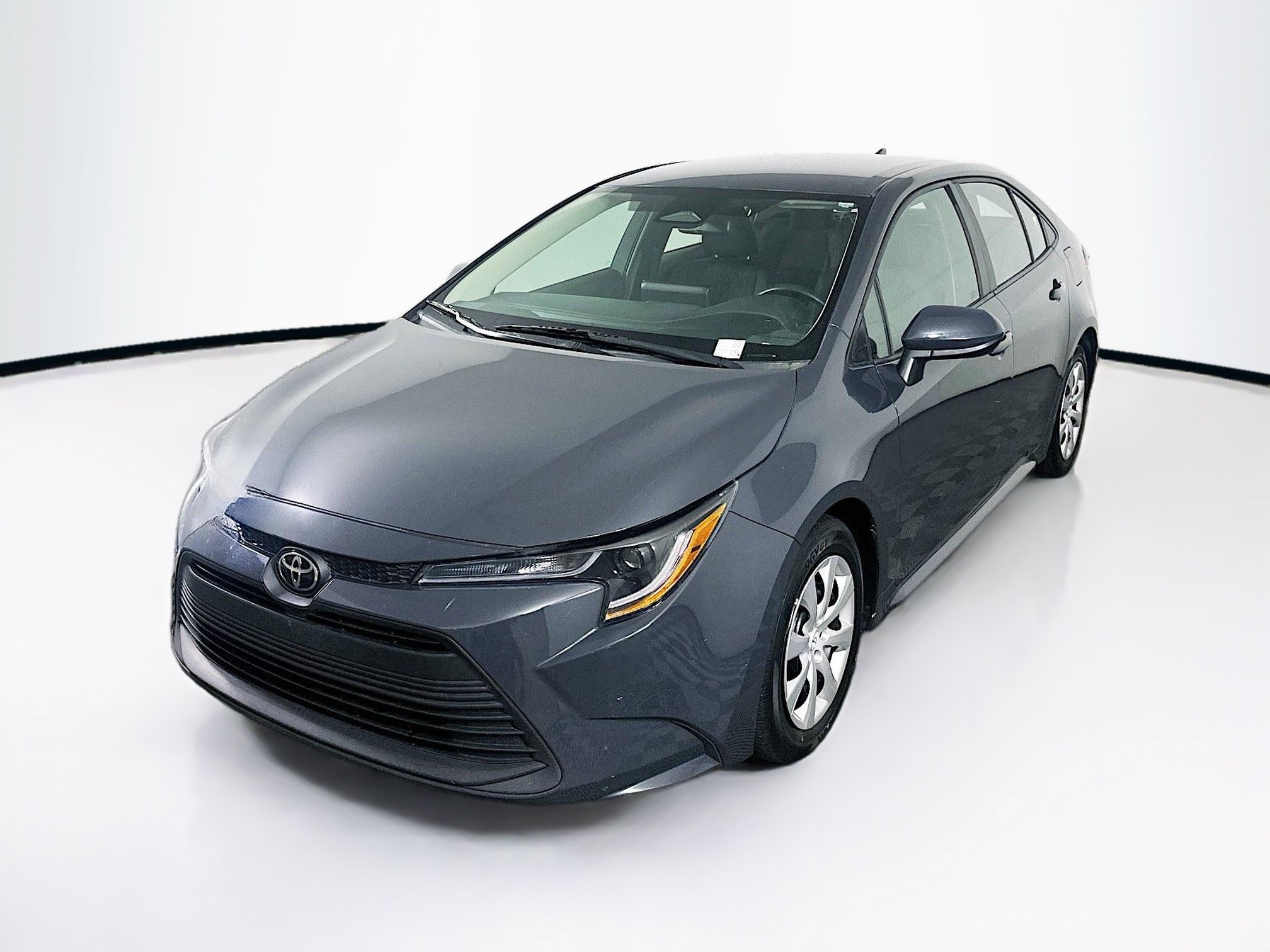 Used 2024 Toyota Corolla LE FWD image 3