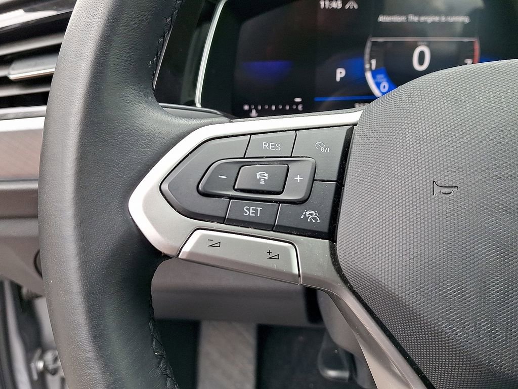 Used 2024 Volkswagen Jetta SE w/ Panoramic Sunroof Package image 21