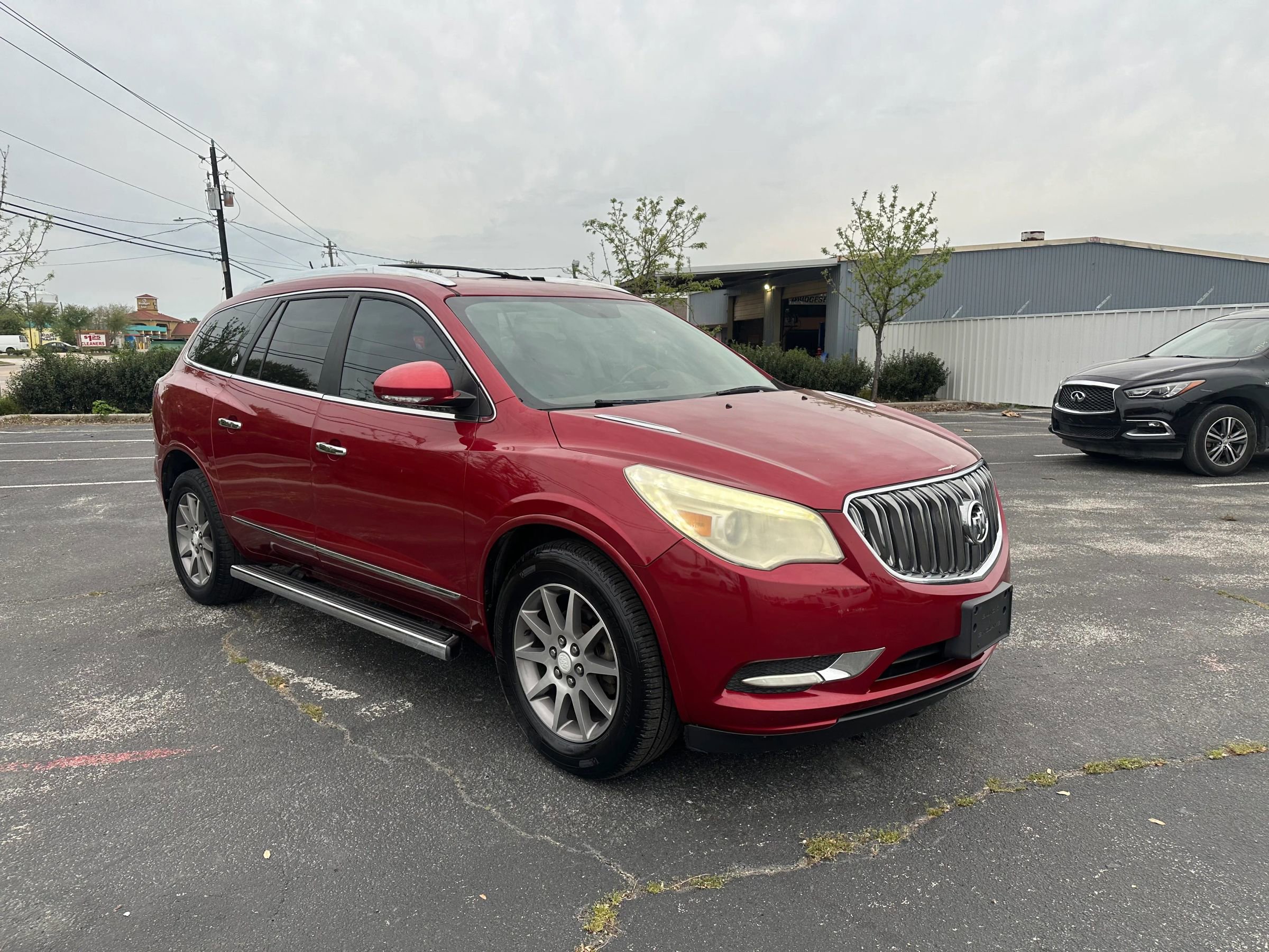 Used 2013 Buick Enclave Leather image 3