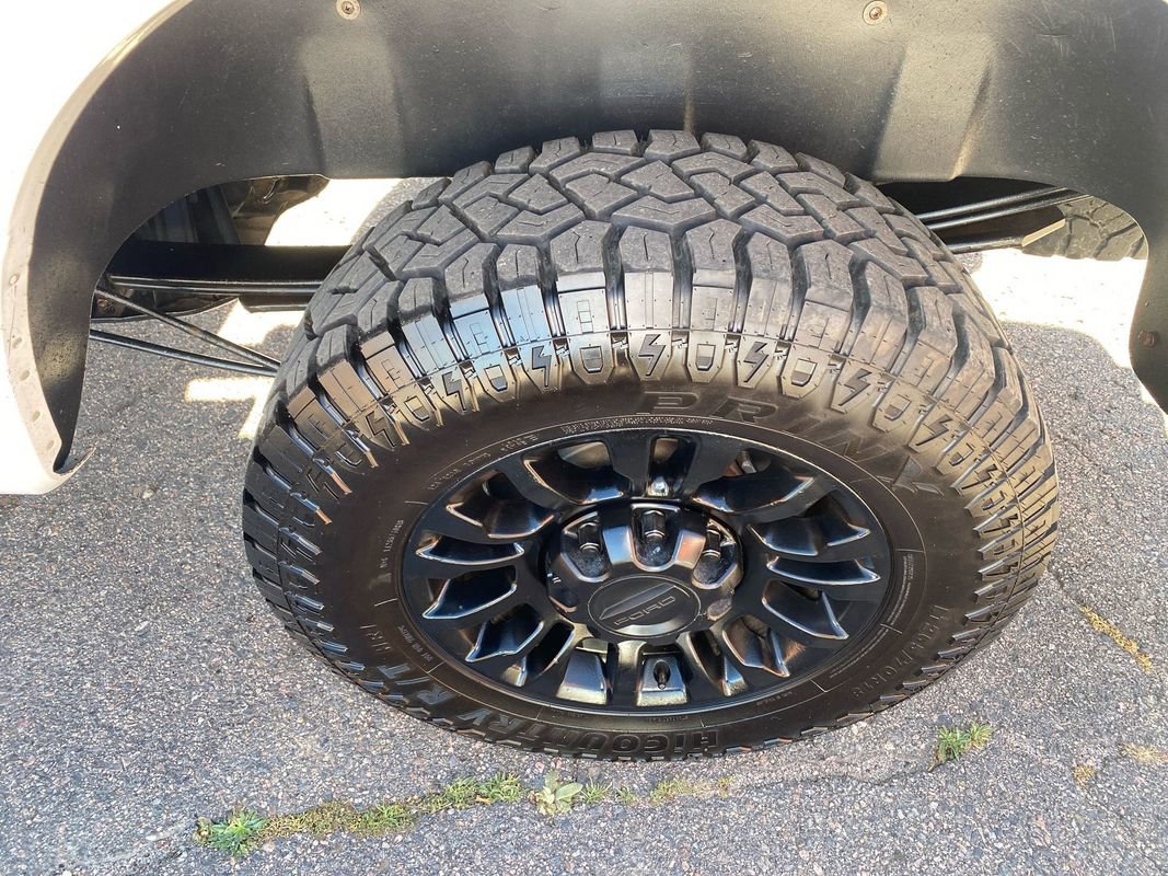 Used 2020 Ford F250 XLT w/ XLT Premium Package image 9