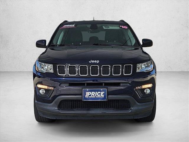Used 2018 Jeep Compass Latitude w/ Popular Equipment Group AWD/4WD image 2