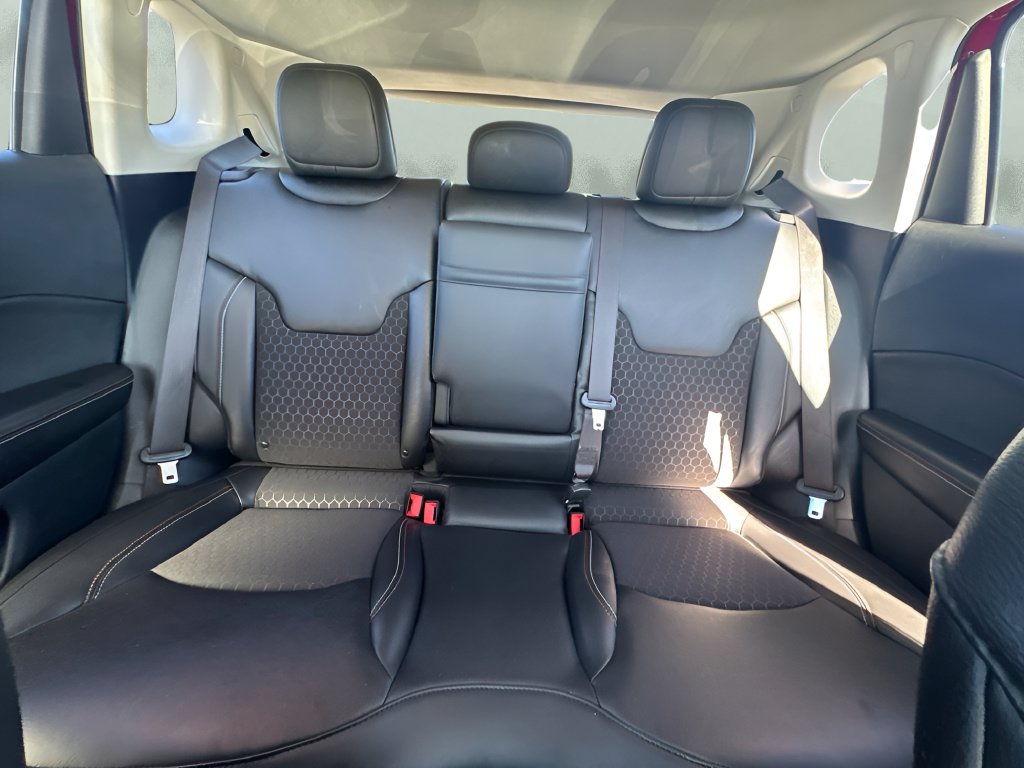 Used 2019 Jeep Compass Latitude w/ Popular Equipment Group FWD image 10