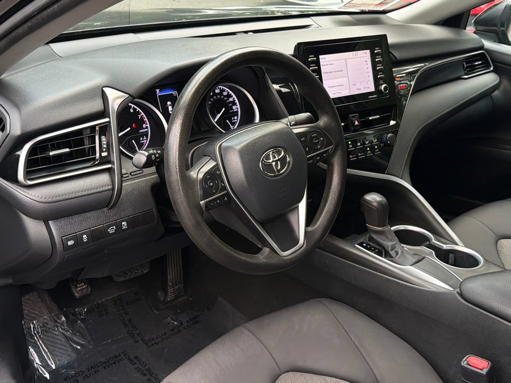 Used 2021 Toyota Camry LE FWD image 15