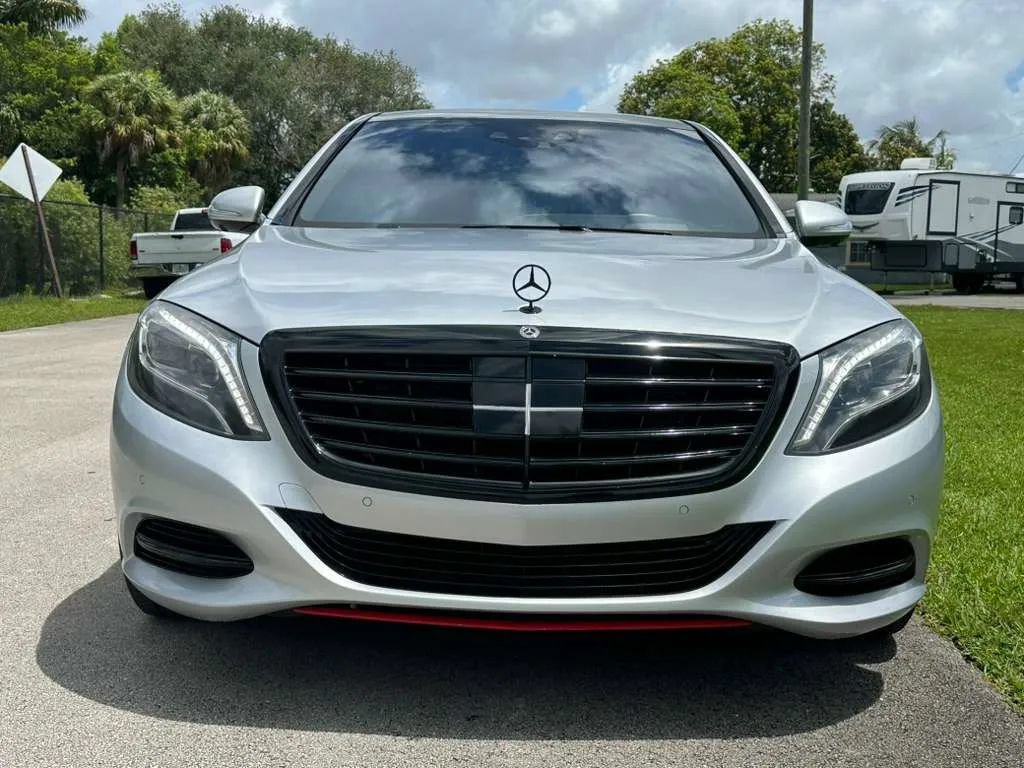 Used 2017 Mercedes-Benz S 550 4MATIC Sedan image 2