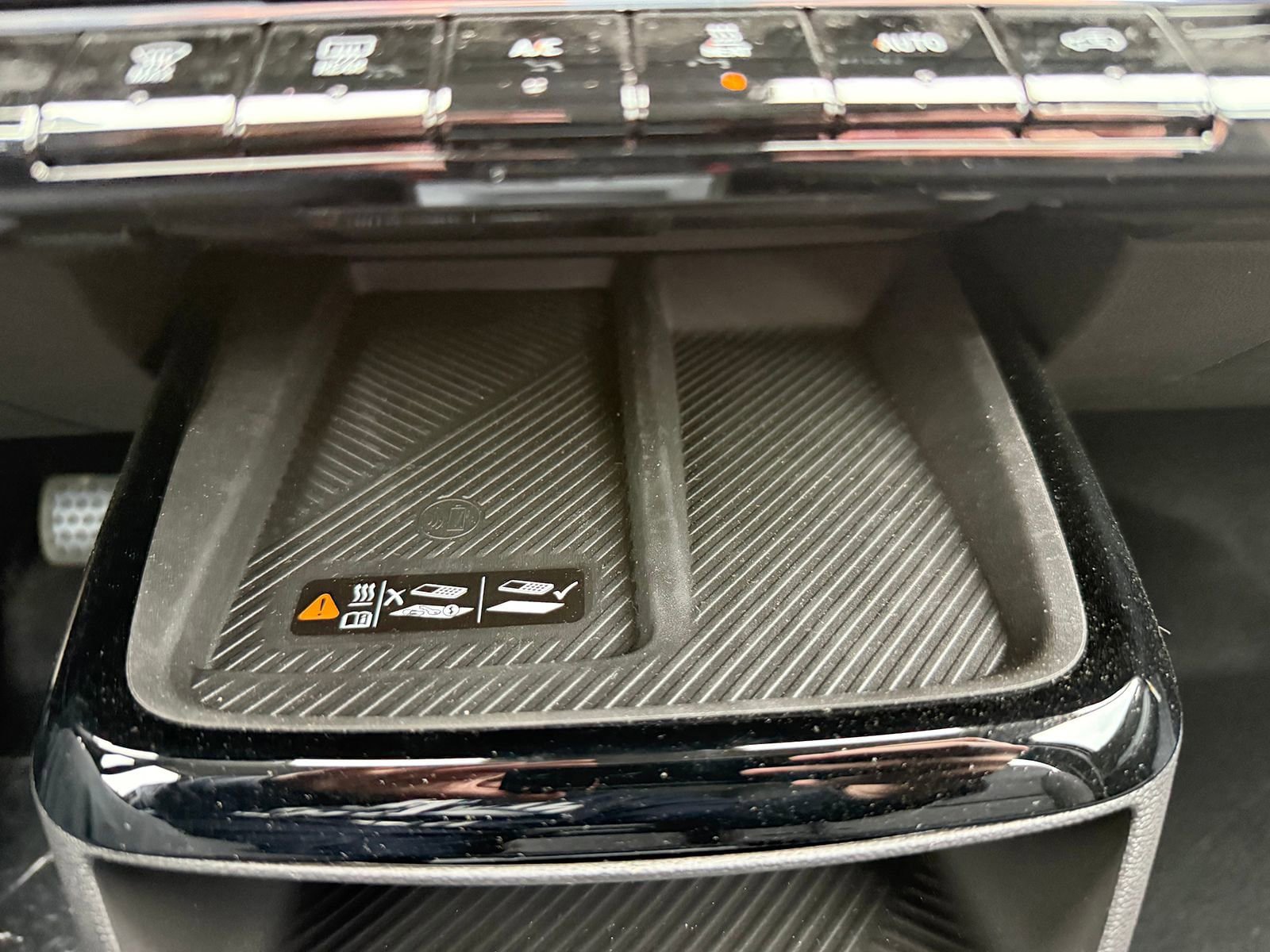 New 2027 Chevrolet Bolt RS w/ Technology Package FWD image 30