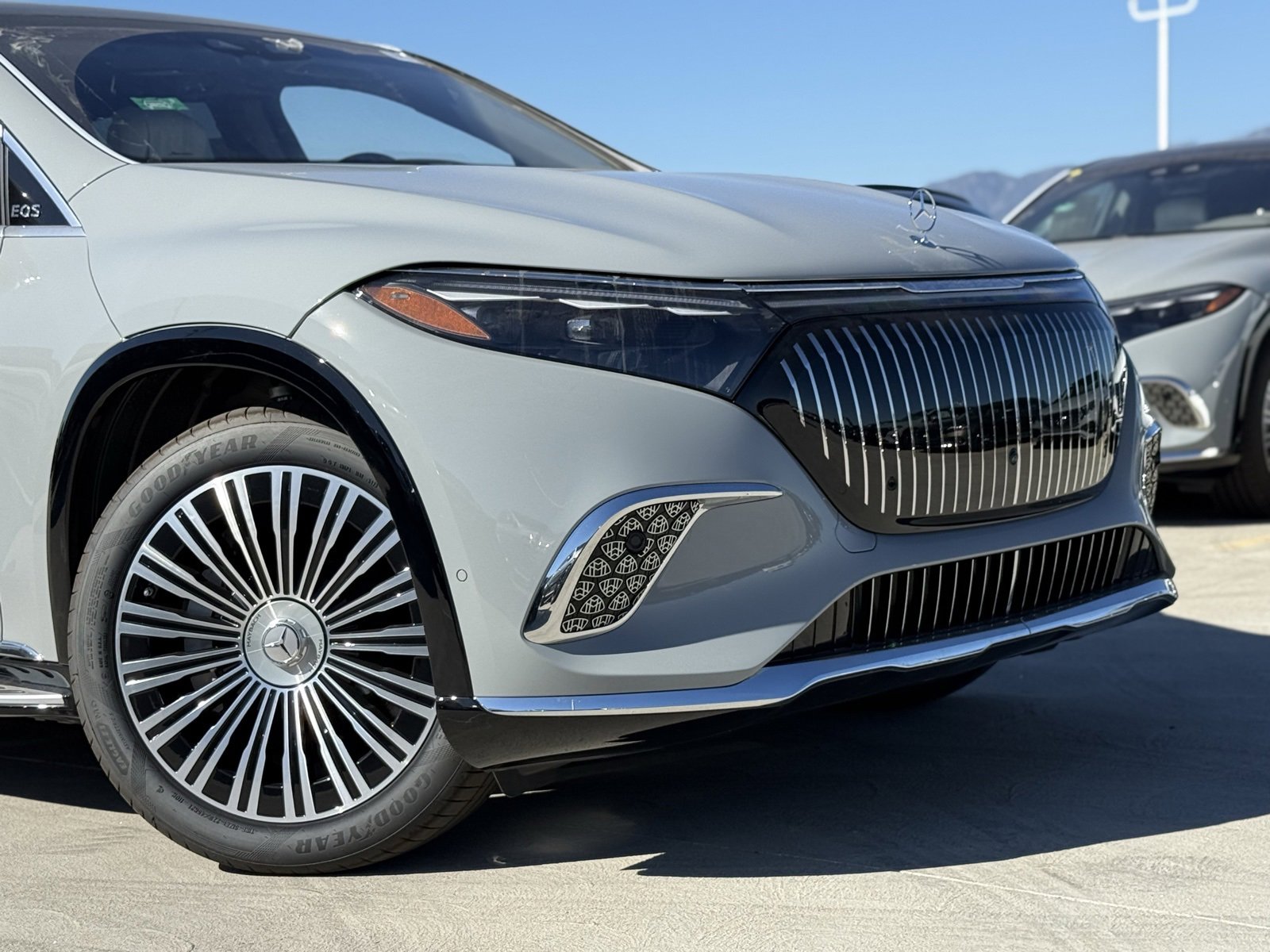 New 2025 Mercedes-Benz Maybach EQS 680 4MATIC image 3