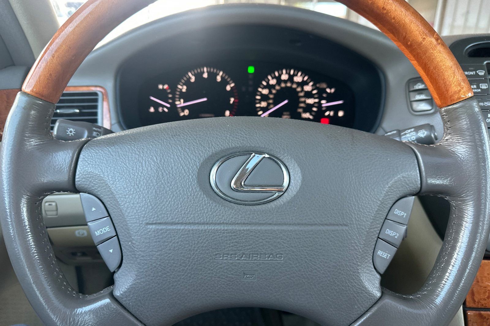 Used 2005 Lexus LS 430 RWD image 21