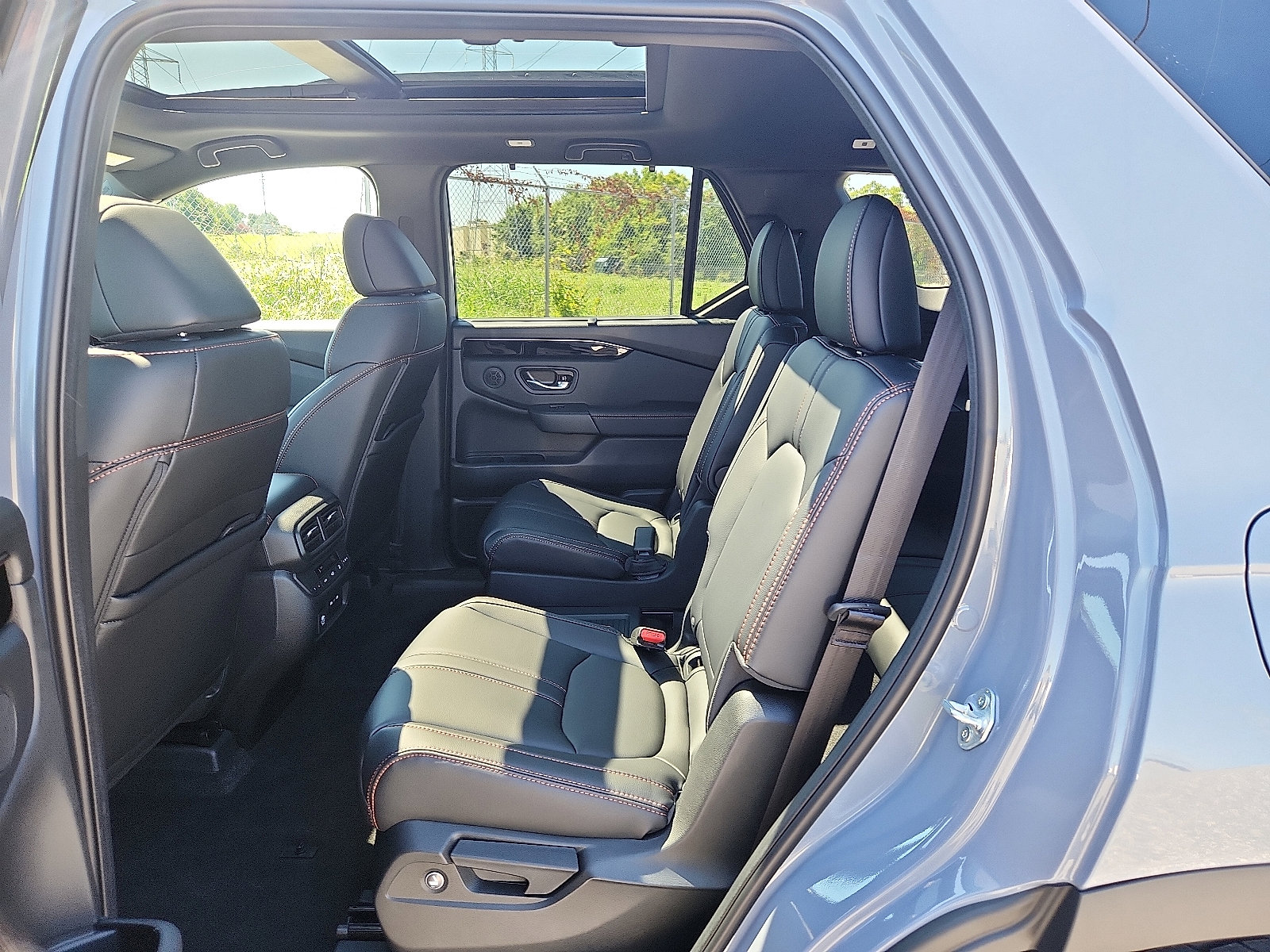 New 2025 Honda Pilot TrailSport image 6