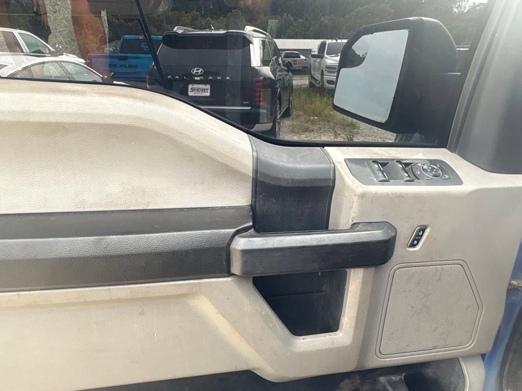 Used 2016 Ford F150 XL w/ Equipment Group 101A Mid AWD/4WD image 15