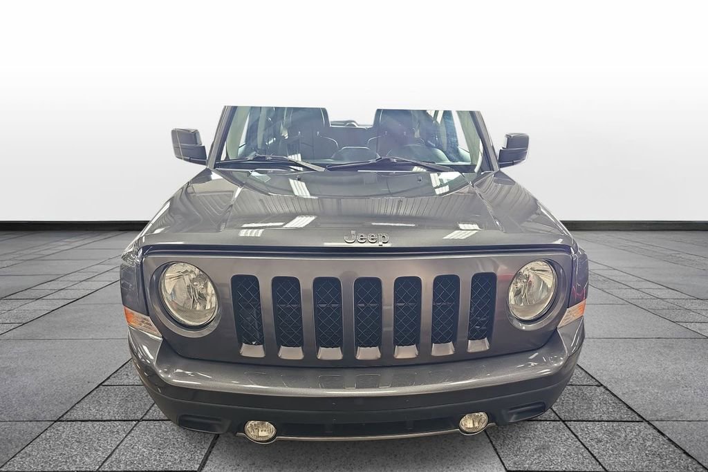 Used 2016 Jeep Patriot High Altitude AWD/4WD image 2