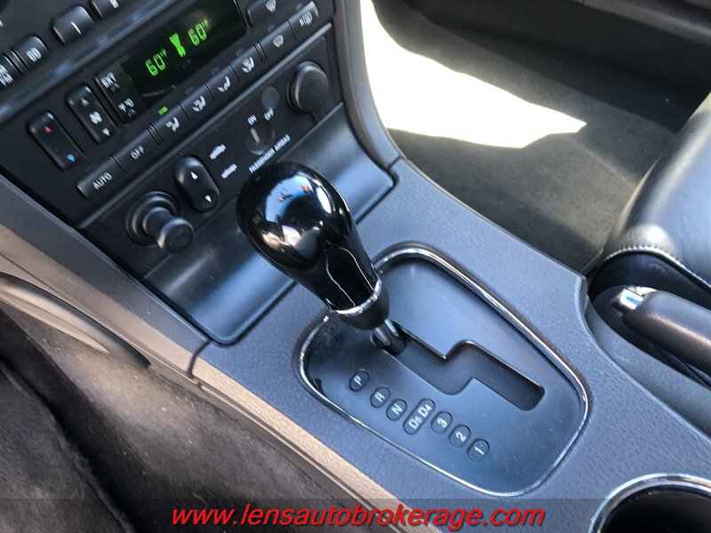 Used 2002 Ford Thunderbird RWD image 15
