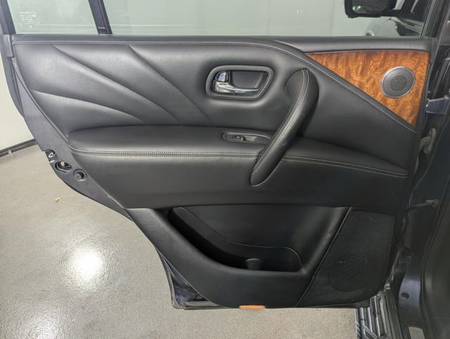 Used 2015 INFINITI QX80 Limited image 14