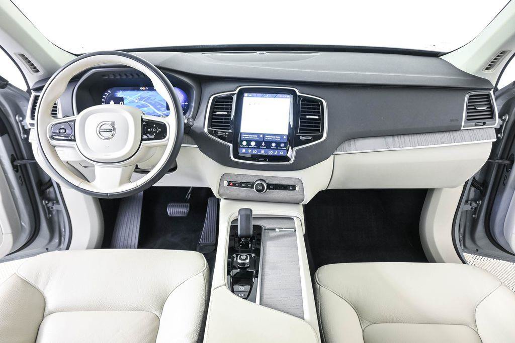 Certified 2025 Volvo XC90 T8 Plus w/ Protection Package Premier AWD/4WD image 19