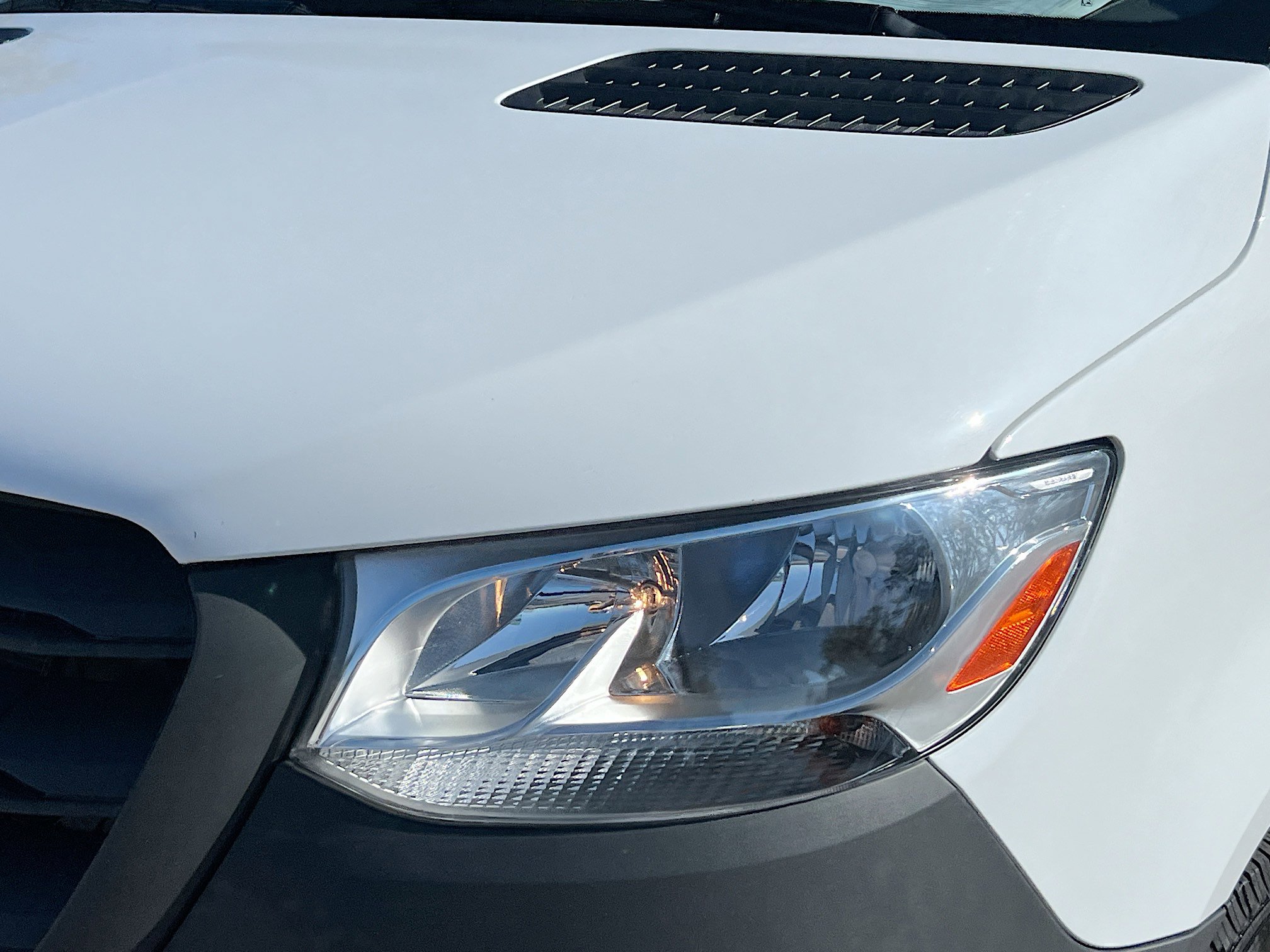 Used 2025 Mercedes-Benz Sprinter 2500 image 11