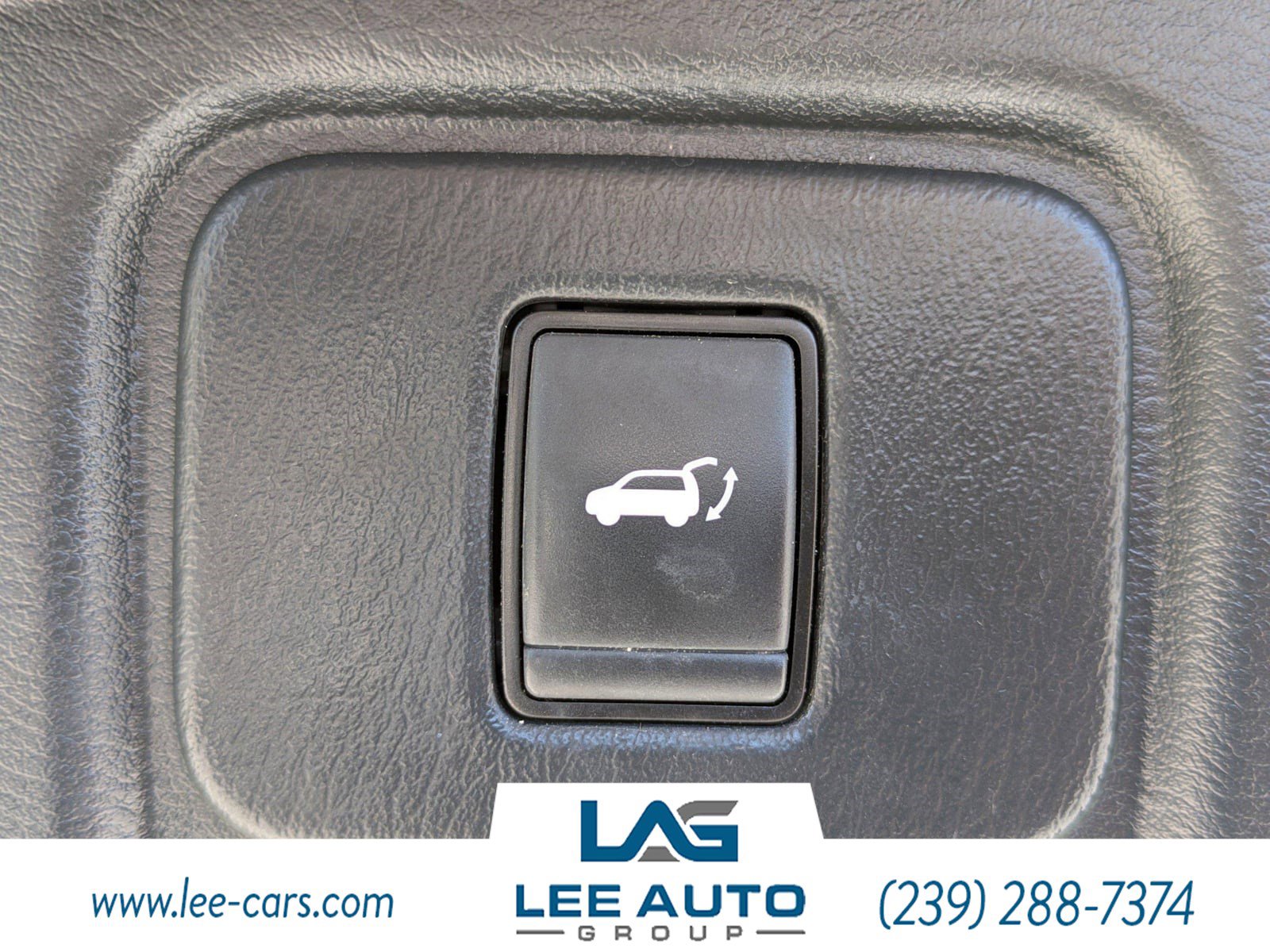 Used 2020 Nissan Murano SV image 11