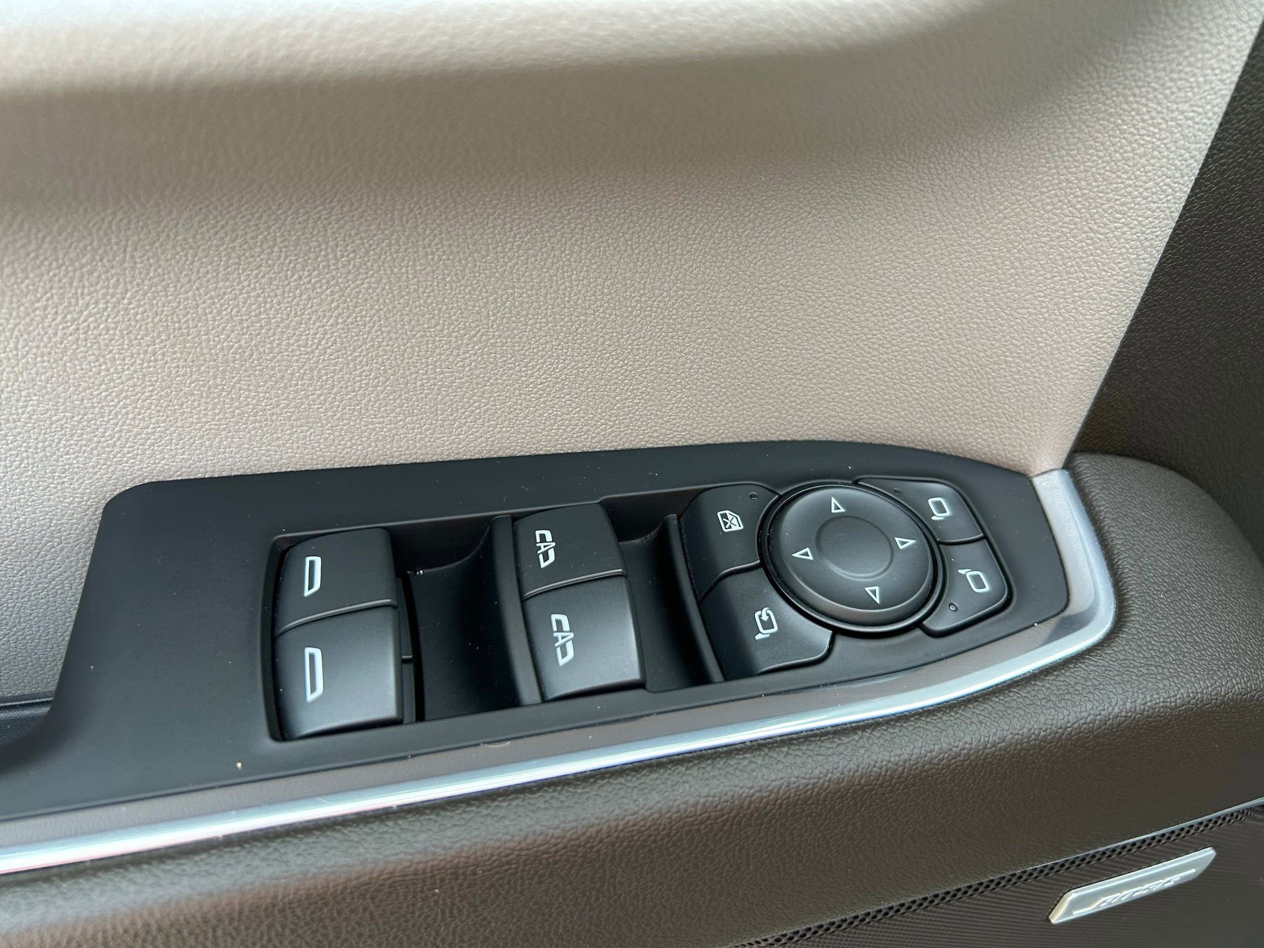 Used 2022 Chevrolet Silverado 1500 LTZ image 17
