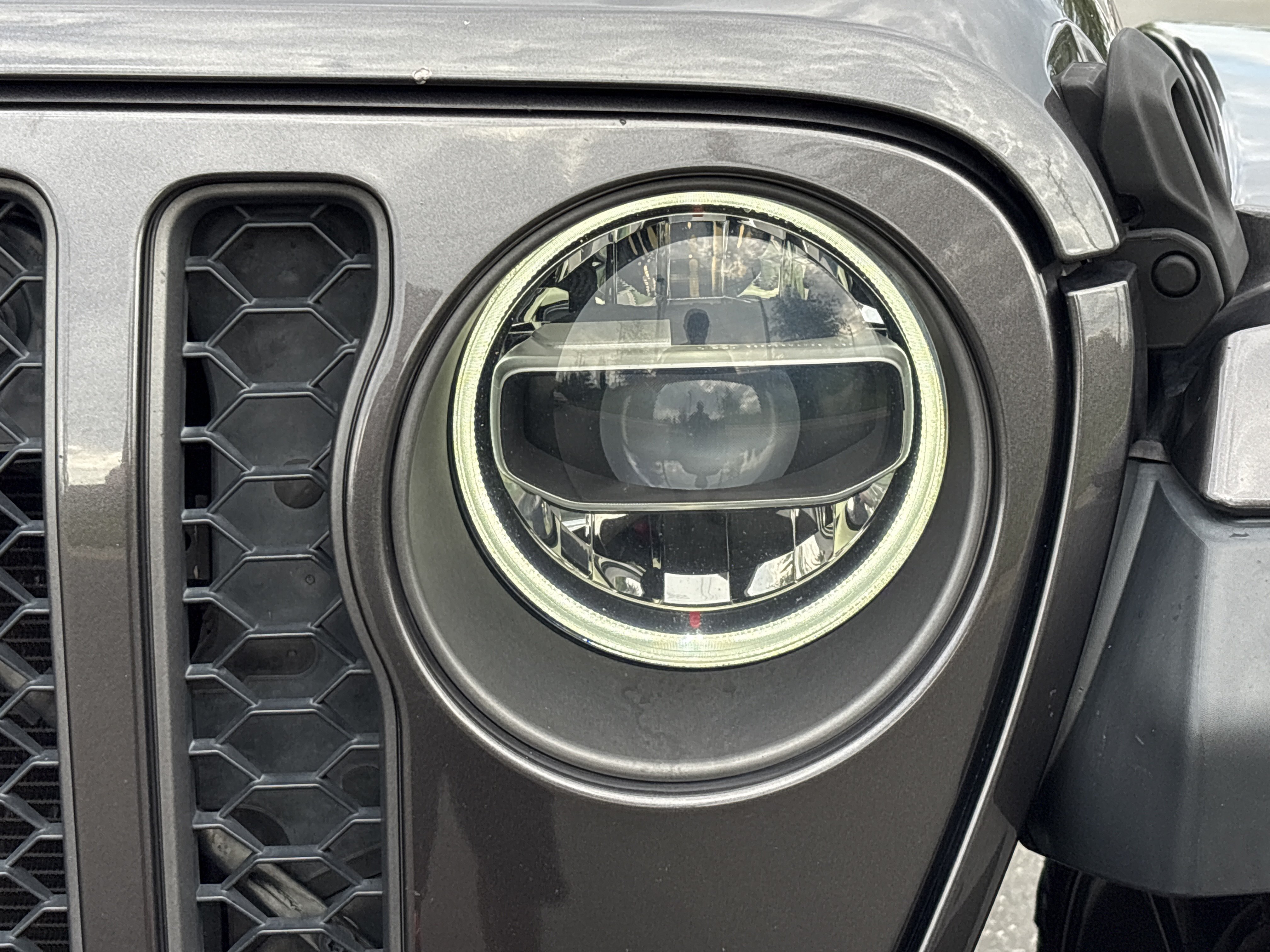 Used 2020 Jeep Gladiator Rubicon AWD/4WD image 11