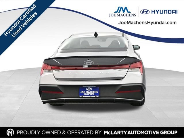 Used 2025 Hyundai Elantra SEL FWD image 8