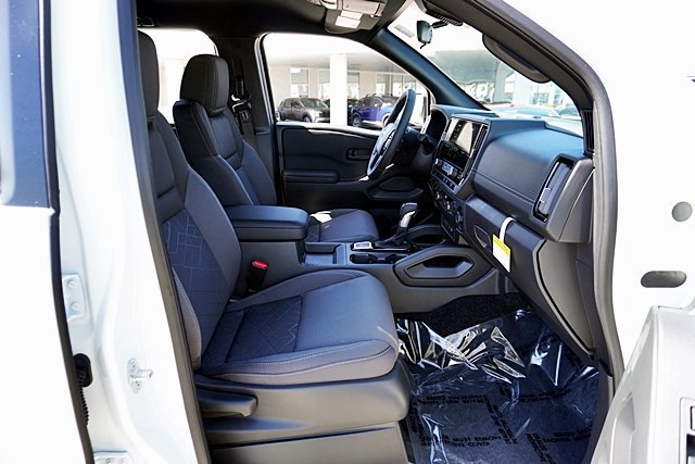 New 2027 Nissan Frontier SV w/ All-Weather Content Package AWD/4WD image 17