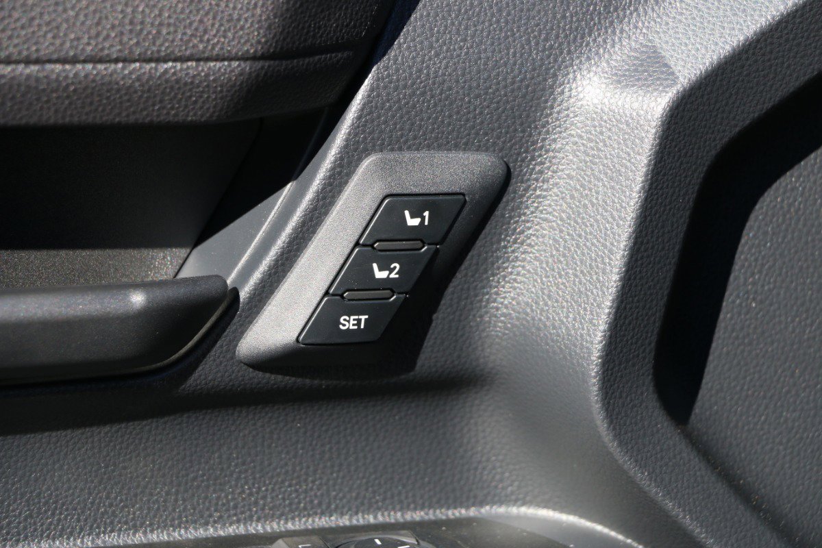 Used 2025 Toyota 4Runner TRD Off-Road image 17