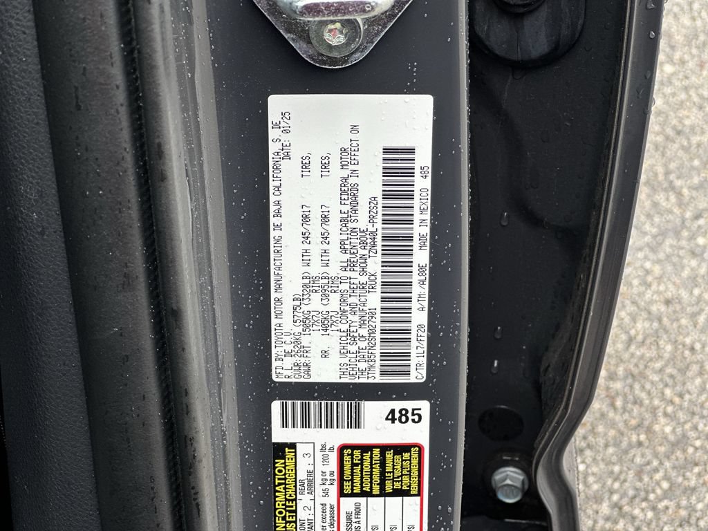 Used 2025 Toyota Tacoma SR5 RWD image 33