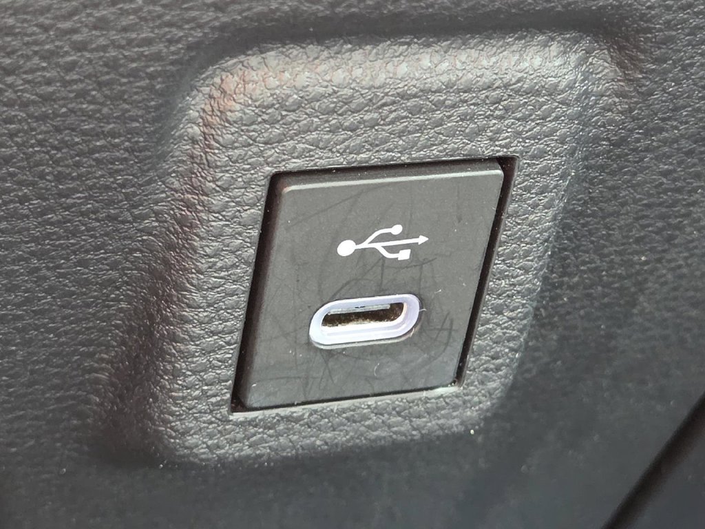 Used 2025 Toyota Corolla LE w/ Convenience Package FWD image 28