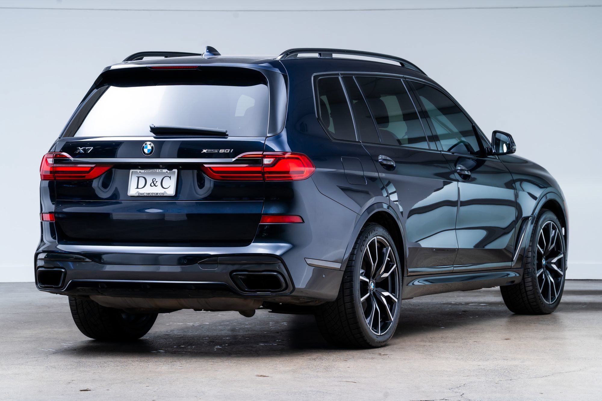 Used 2019 BMW X7 xDrive50i w/ M Sport Package AWD/4WD image 5