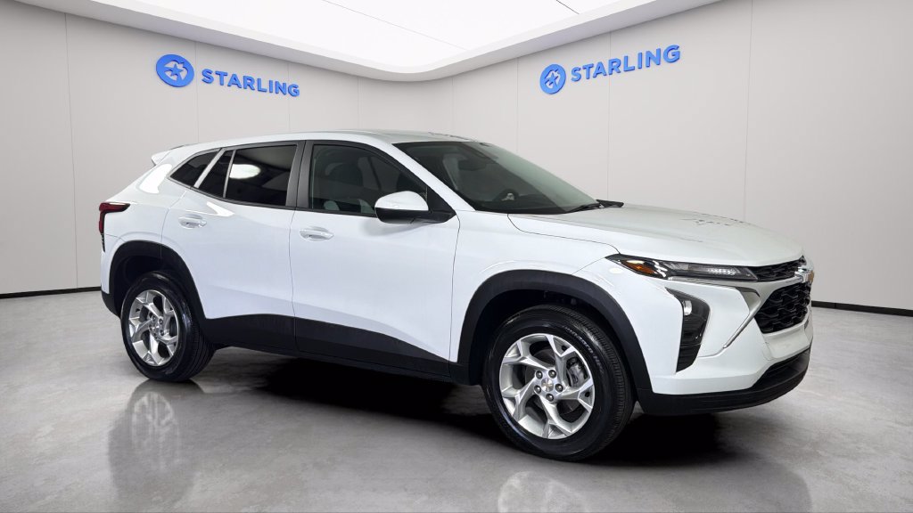Certified 2024 Chevrolet Trax LS w/ LS Convenience Package FWD image 13