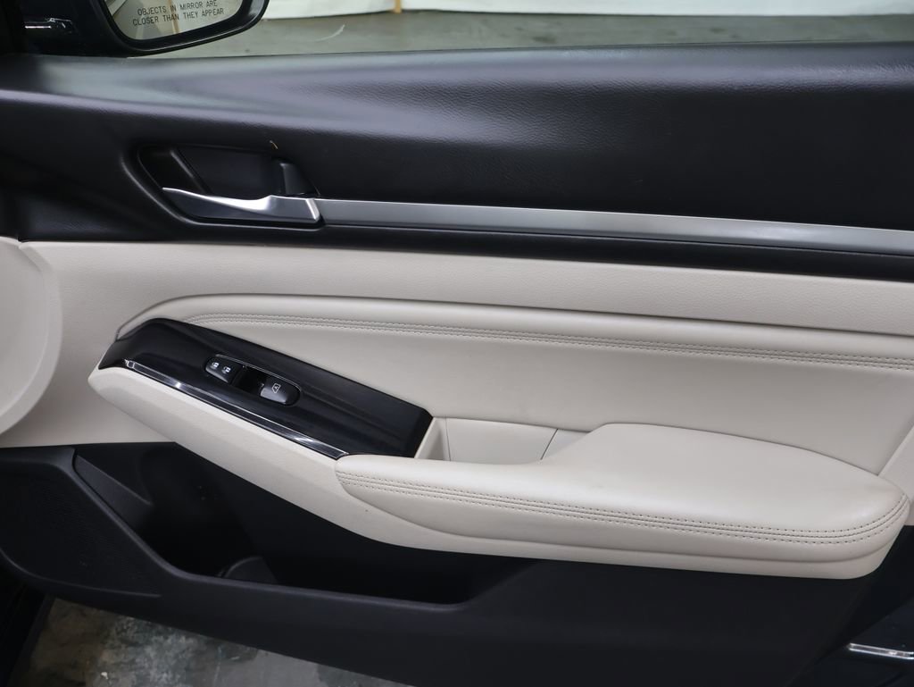 Used 2020 Nissan Altima 2.5 SV image 11