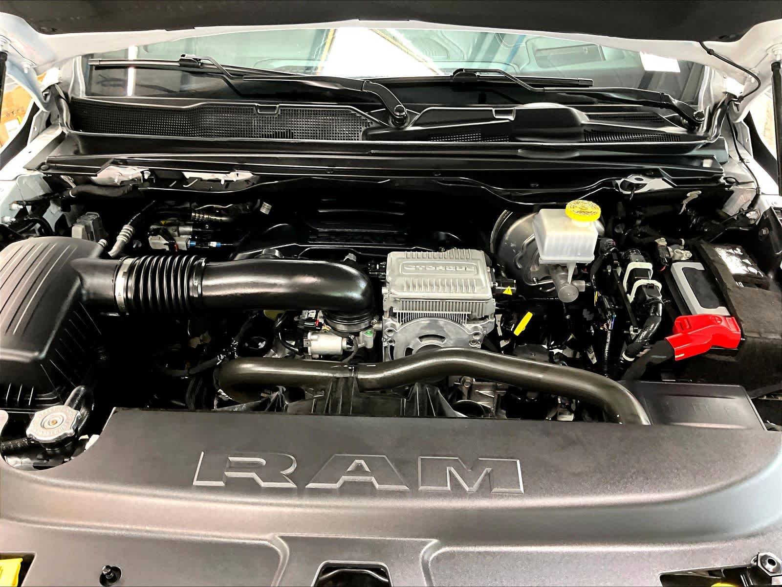 Used 2023 RAM 1500 Limited AWD/4WD image 12