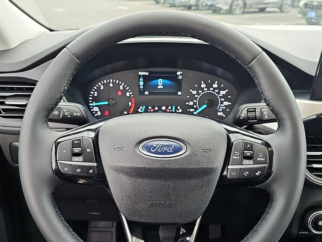 Used 2022 Ford Escape SE w/ Cold Weather Package image 19