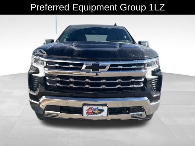 Used 2023 Chevrolet Silverado 1500 LTZ image 2