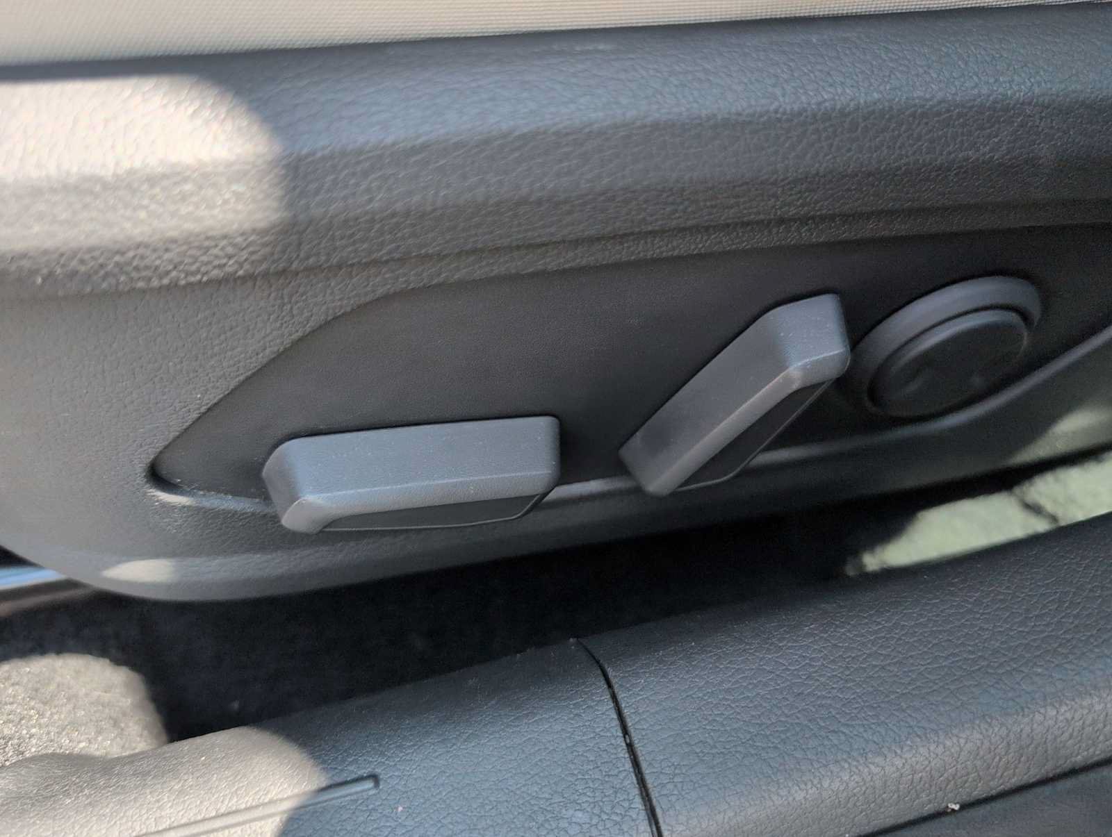 Used 2025 Hyundai Sonata SEL FWD image 17