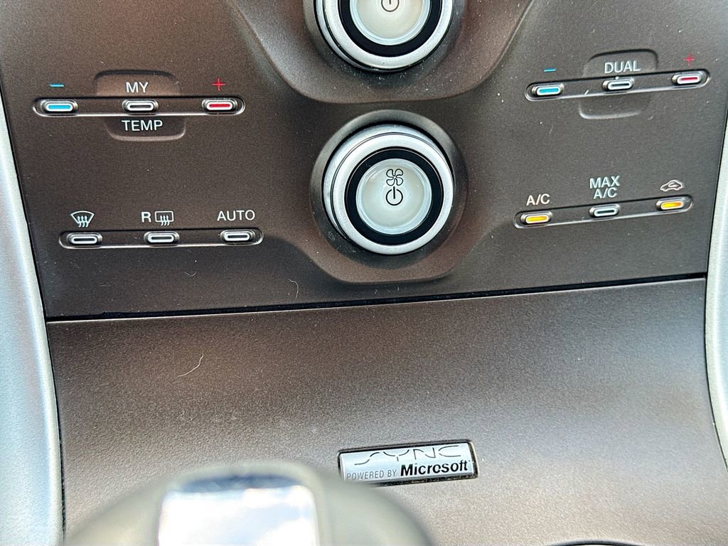 Used 2013 Ford Edge SEL FWD image 18