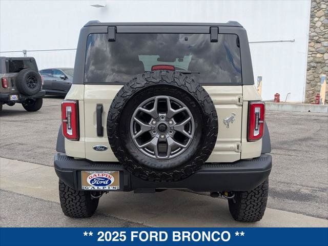 New 2025 Ford Bronco Badlands AWD/4WD image 4