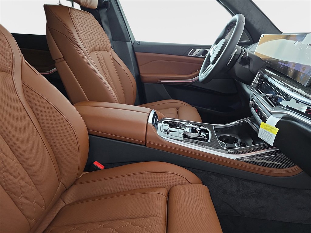 New 2026 BMW X7 M60i image 9