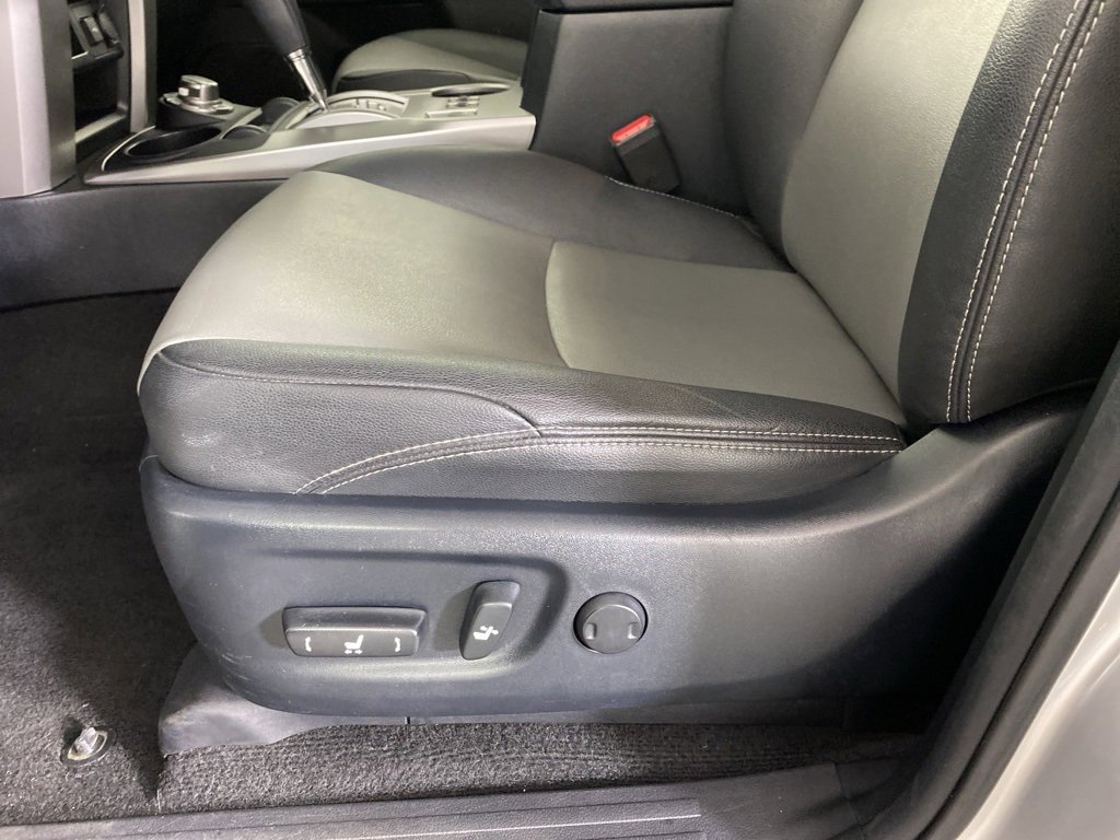 Used 2020 Toyota 4Runner SR5 Premium image 16