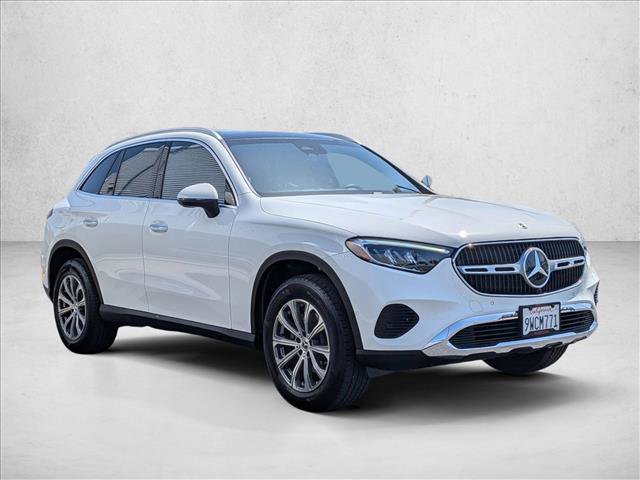 Used 2026 Mercedes-Benz GLC 300 4MATIC image 3