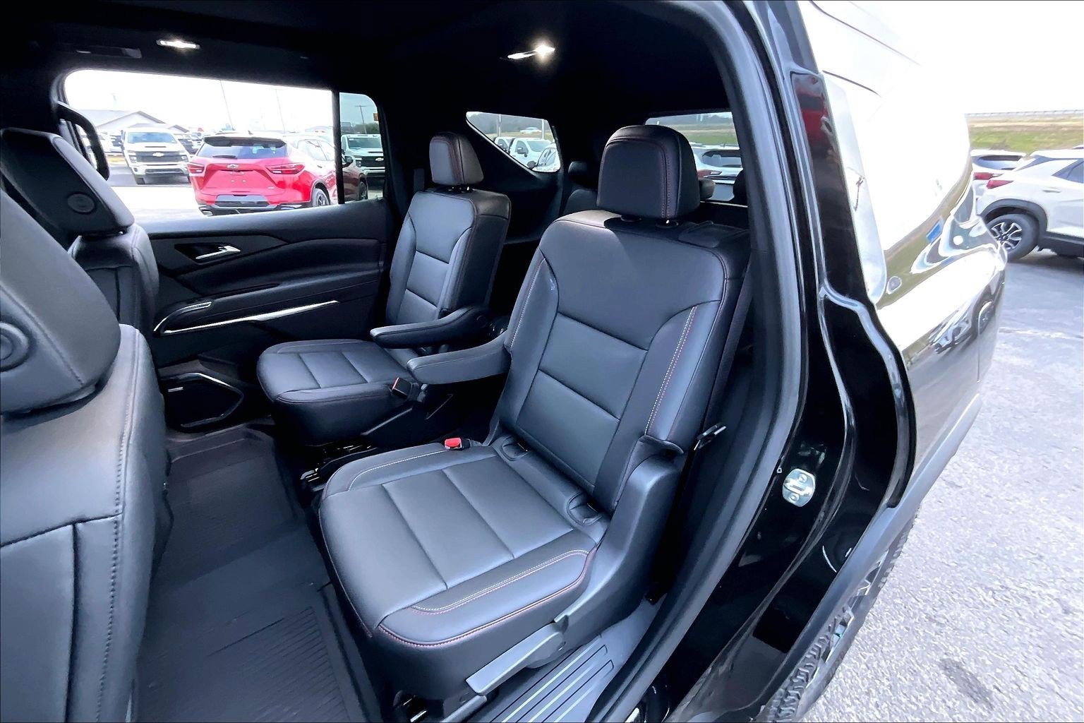 New 2026 Chevrolet Traverse Z71 w/ Enhanced Driving Package image 10