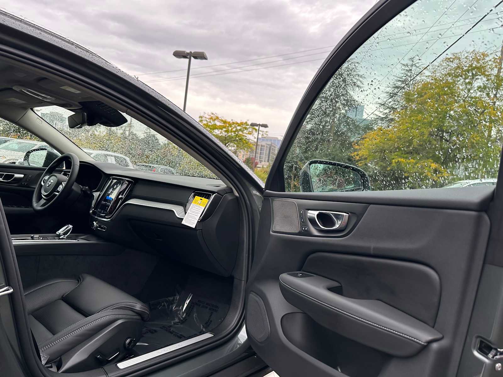 New 2026 Volvo V60 B5 Cross Country Ultra w/ Climate Package image 11