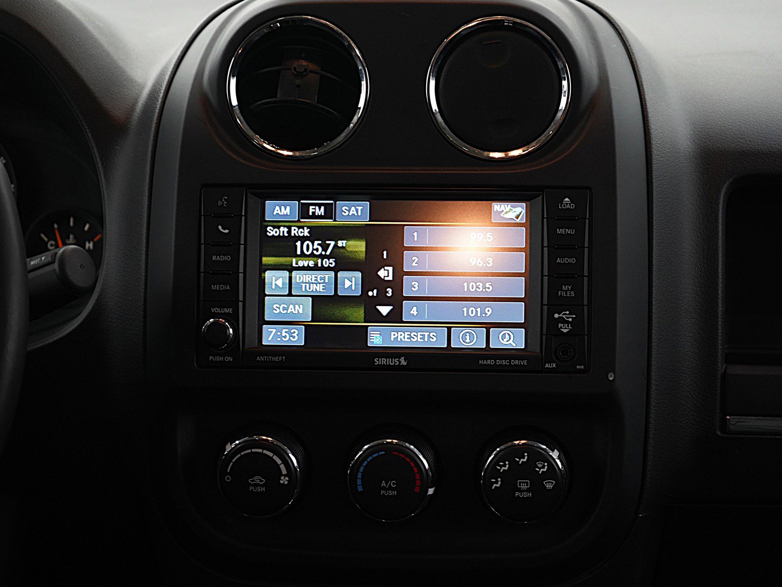 Used 2015 Jeep Patriot High Altitude image 14