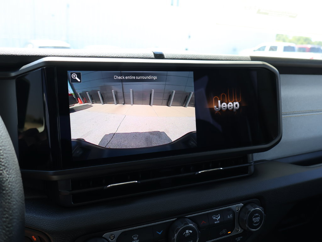 New 2026 Jeep Gladiator Sport AWD/4WD image 32