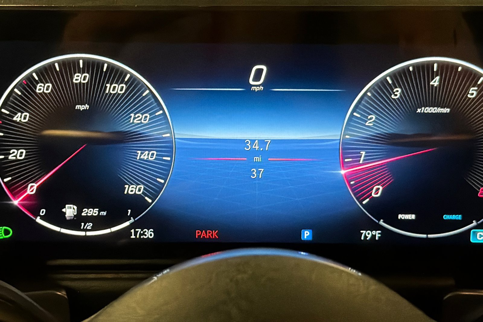 New 2025 Mercedes-Benz GLB 250 image 24