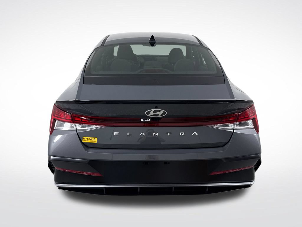 Certified 2026 Hyundai Elantra SEL Sport Premium FWD image 5