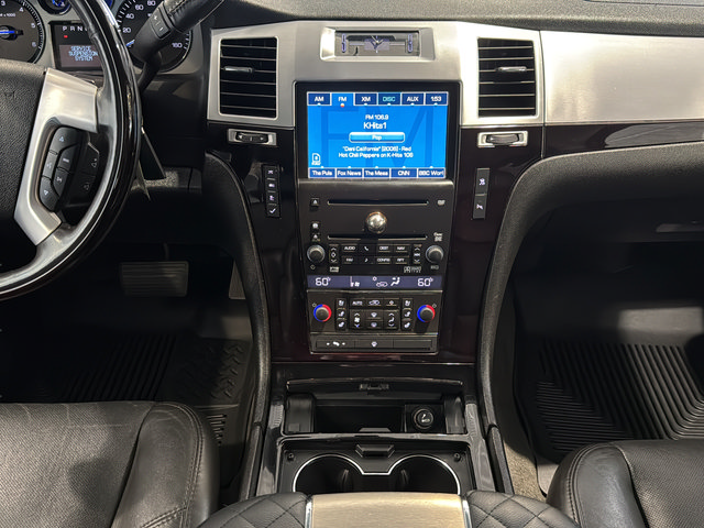 Used 2007 Cadillac Escalade EXT w/ Information Package AWD/4WD image 23