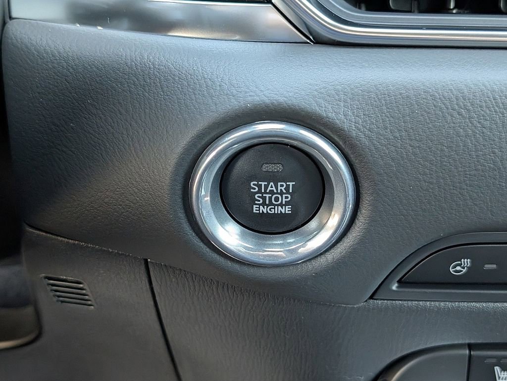 New 2025 MAZDA CX-5 Signature image 31