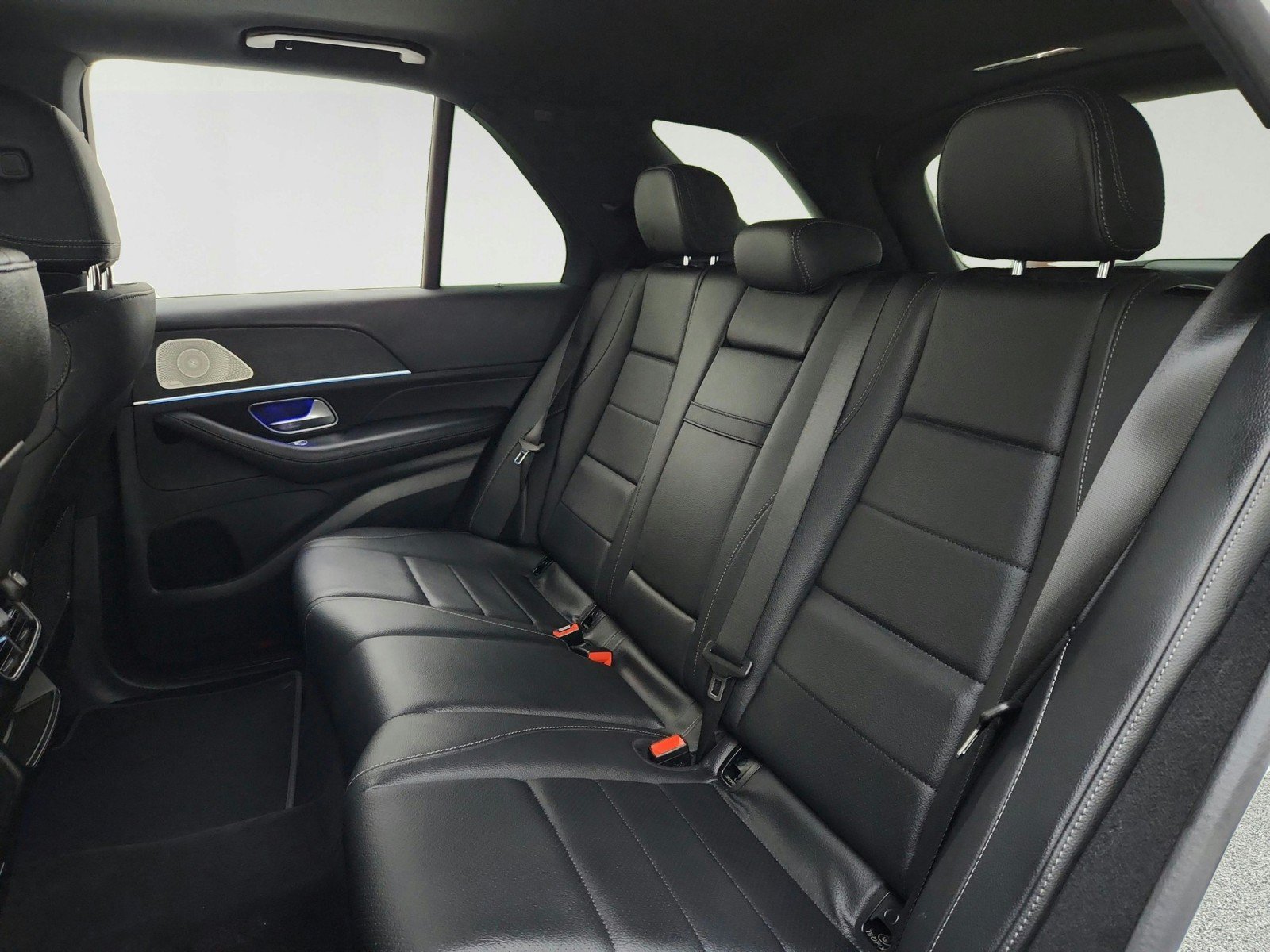 Used 2025 Mercedes-Benz GLE 450e 4MATIC image 28