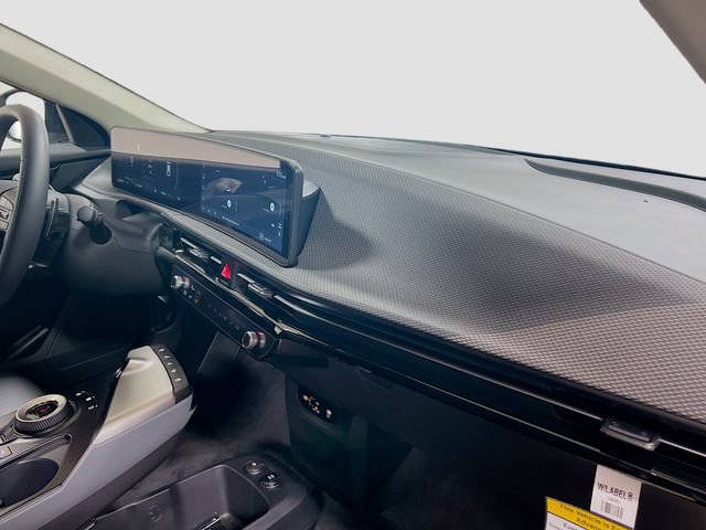 New 2025 Kia EV6 Wind image 30
